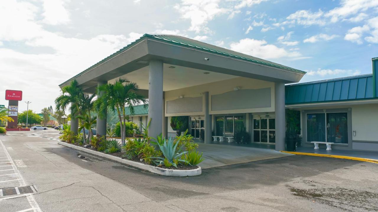 Sarasota Cay Club #612 - Heated Pool, Bunk Beds, Huge Tv, Tiki Bar, More! South Bradenton Экстерьер фото