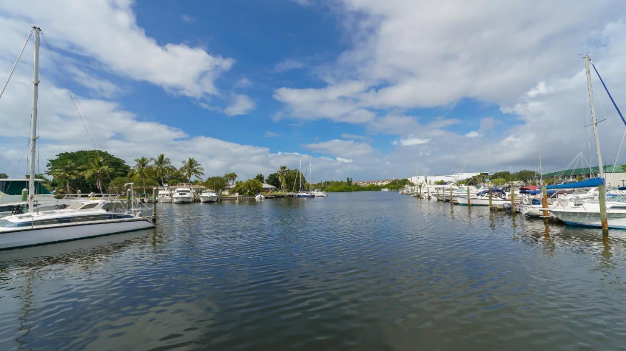 Sarasota Cay Club #612 - Heated Pool, Bunk Beds, Huge Tv, Tiki Bar, More! South Bradenton Экстерьер фото